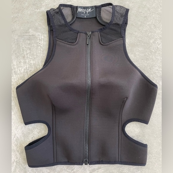 Nasty Gal black tech wear tank top - Picture 2 of 3